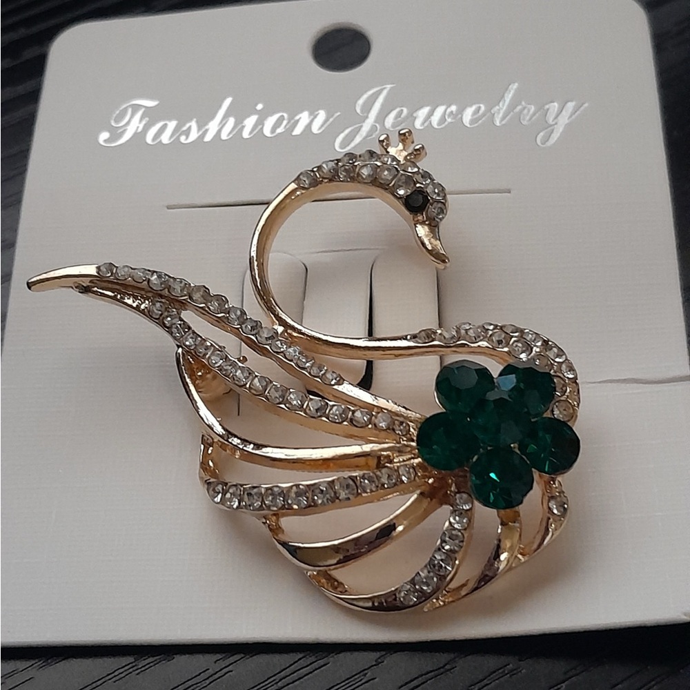 Swan Brooch with Rhinestone - Picture 5 of 7